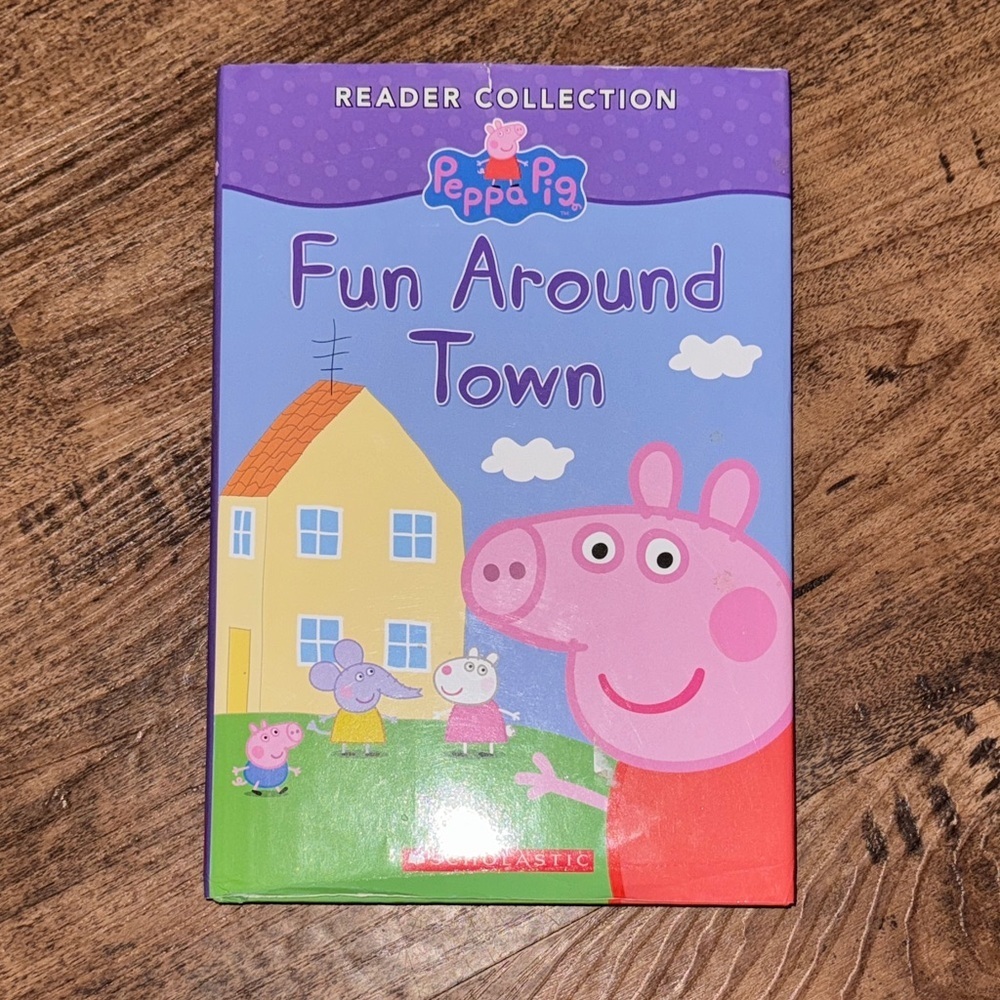 Peppa Pig Fun Around Town Reader Collection - Pink and Blue